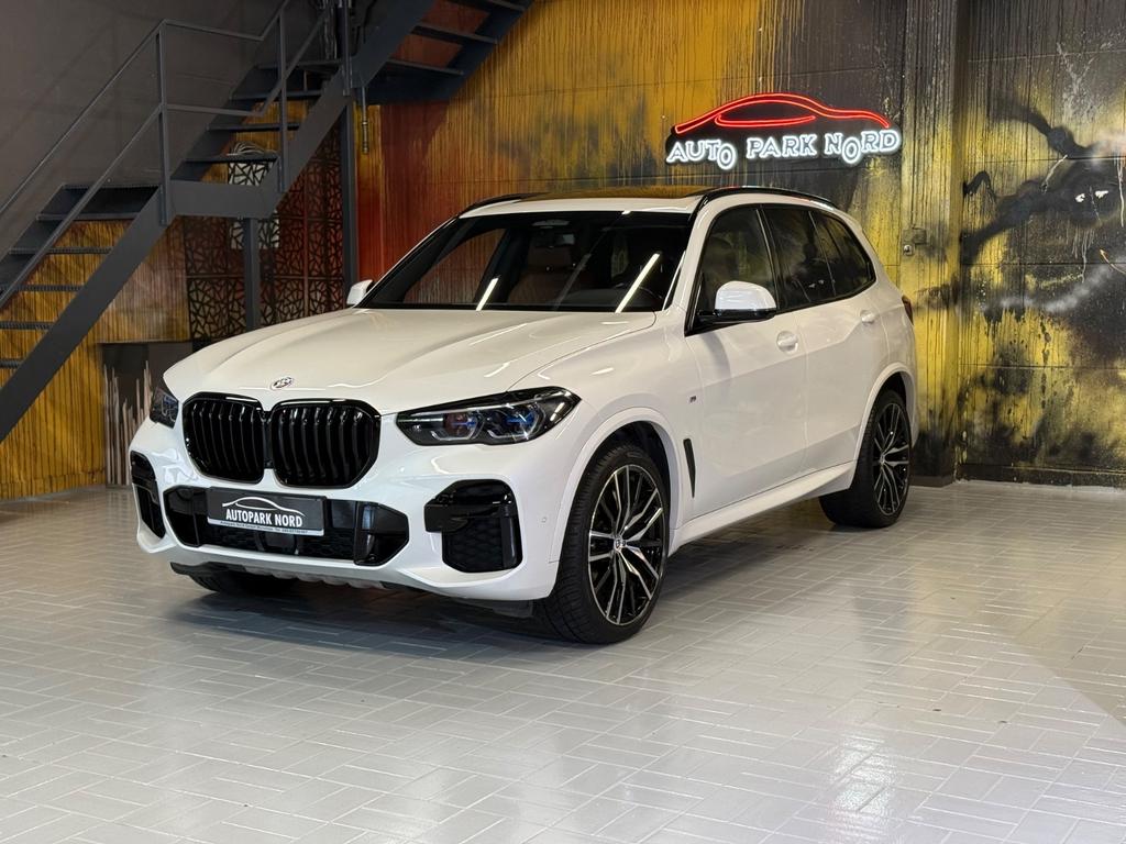 BMW X5 2023 г. Белый, пробег 56440 км