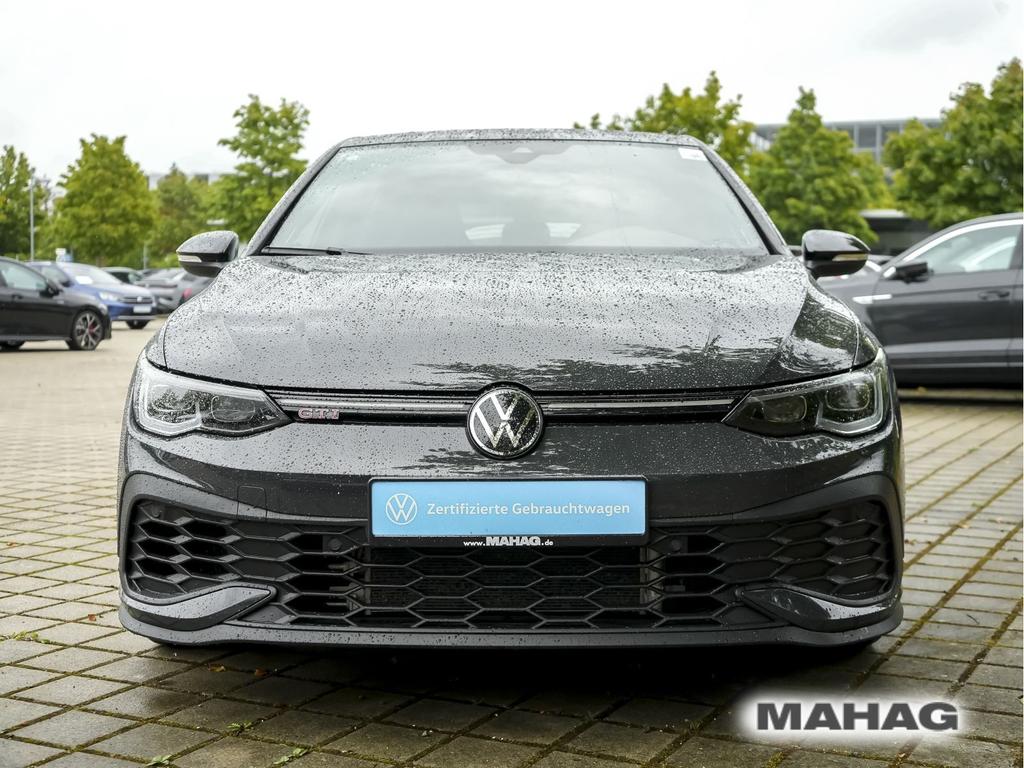 Volkswagen Golf 2024 г. Серый, пробег 26875 км