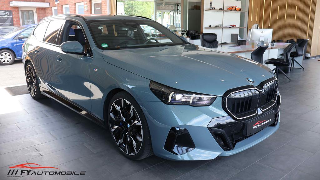BMW 540 2024 г. Зелёный, пробег 52000 км