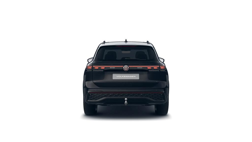 Volkswagen Tiguan 2026 г. Чёрный, пробег 9900 км