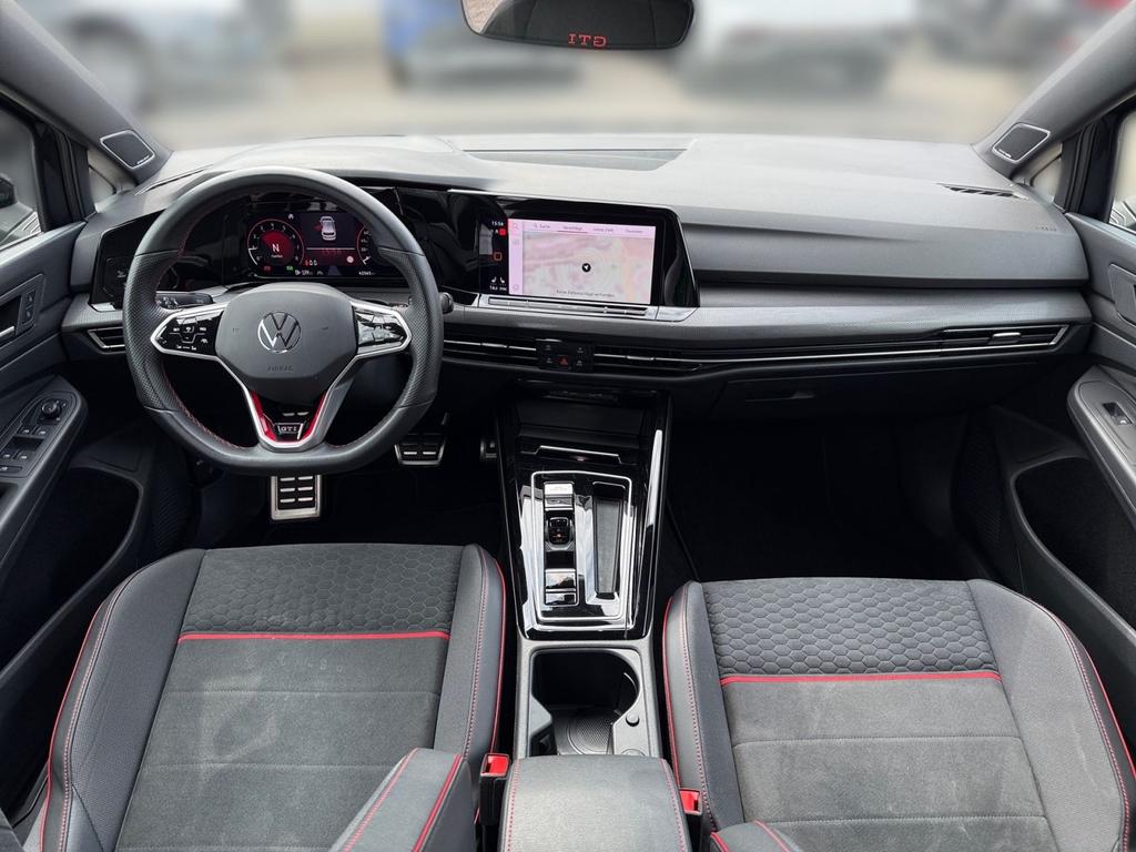 Volkswagen Golf 2023 г. Серый, пробег 42550 км