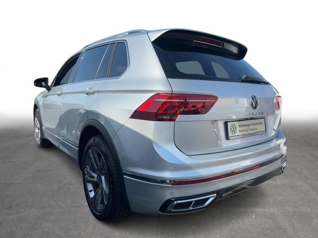 Volkswagen Tiguan 2024 г. Серебристый, пробег 16342 км