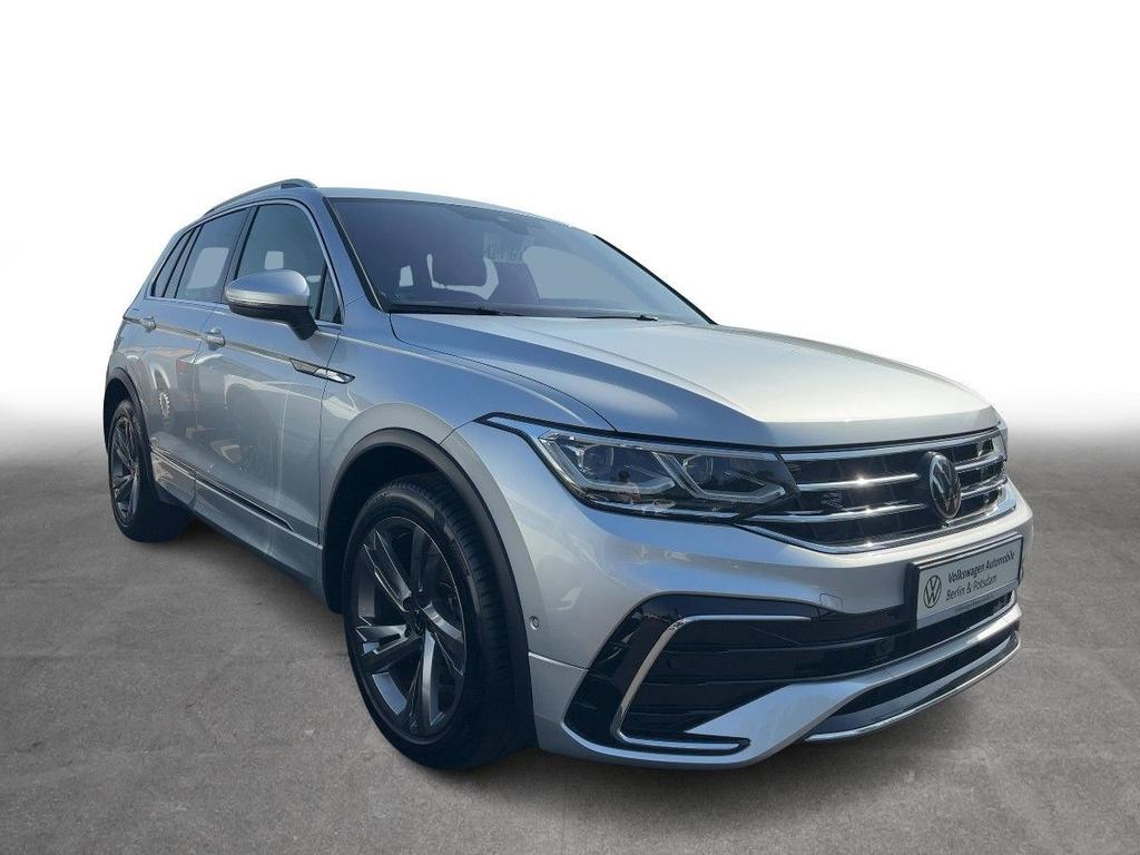Volkswagen Tiguan 2024 г. Серебристый, пробег 16342 км