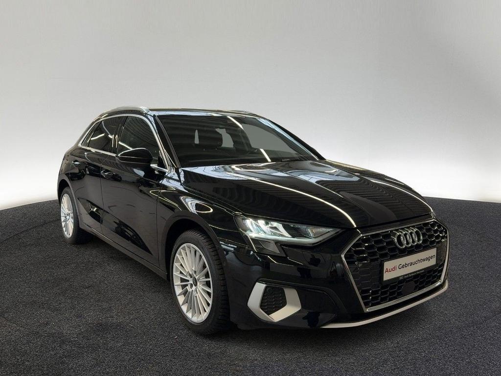 Audi A3 2023 г. Чёрный, пробег 38808 км