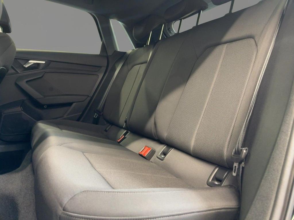 Audi A3 2023 г. Чёрный, пробег 38808 км