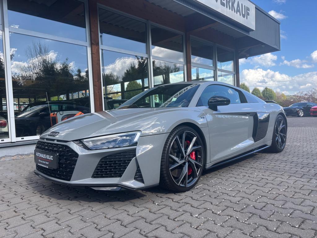 Audi R8 2022 г. Серый, пробег 38832 км