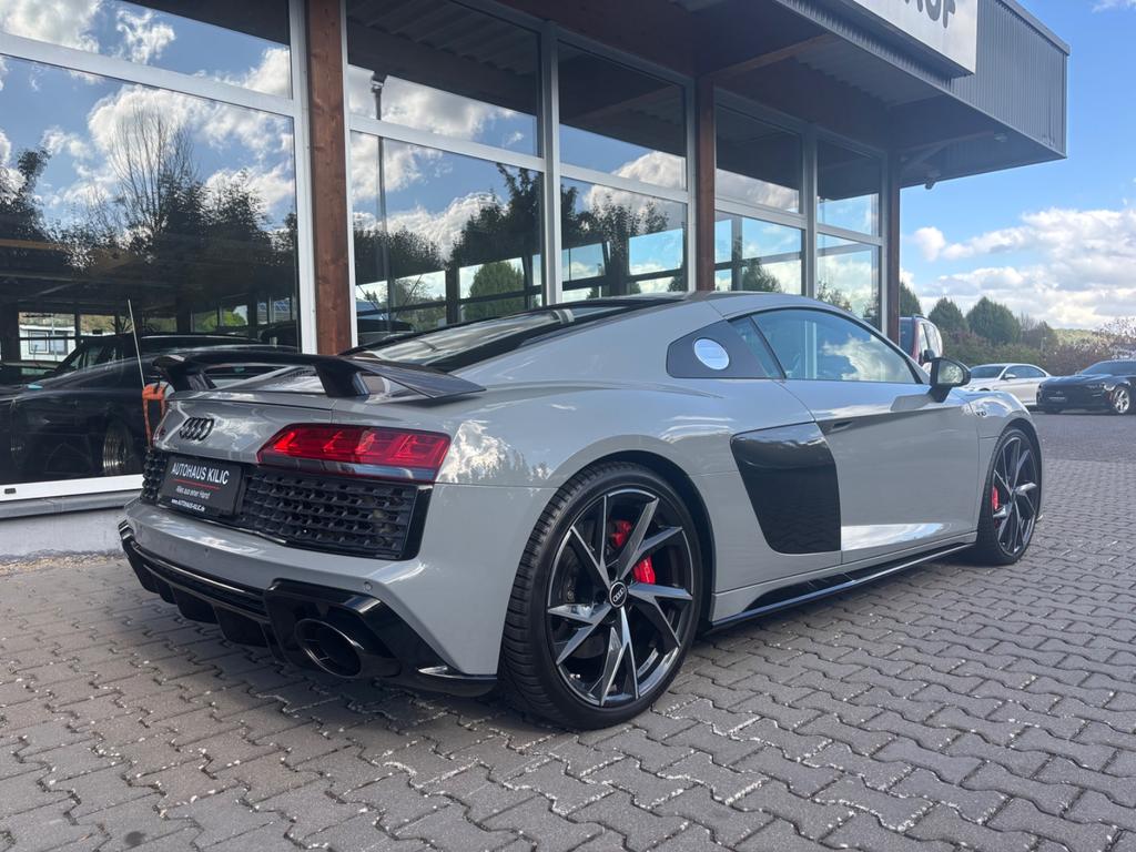 Audi R8 2022 г. Серый, пробег 38832 км