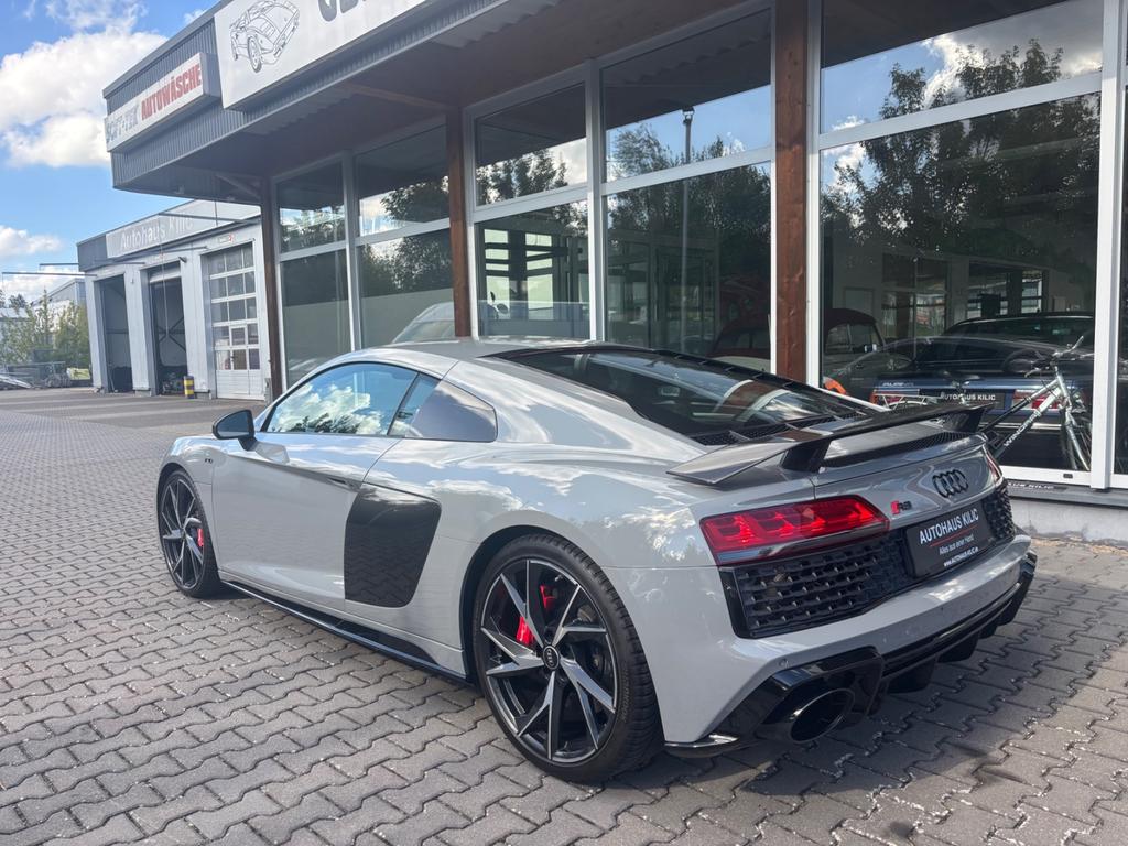 Audi R8 2022 г. Серый, пробег 38832 км