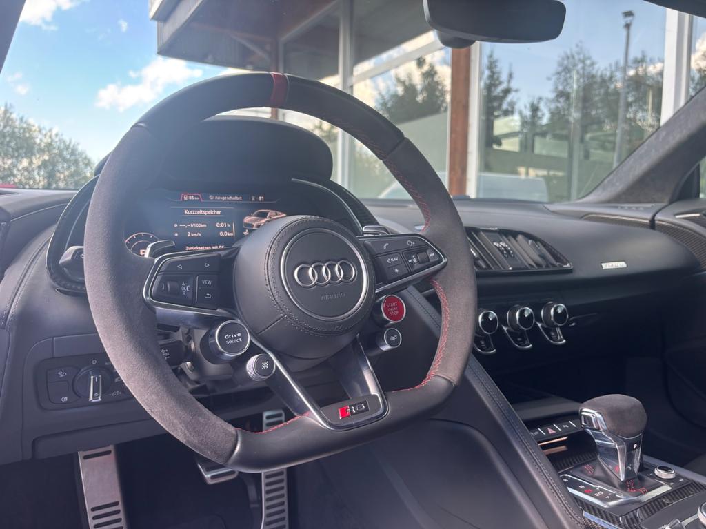Audi R8 2022 г. Серый, пробег 38832 км