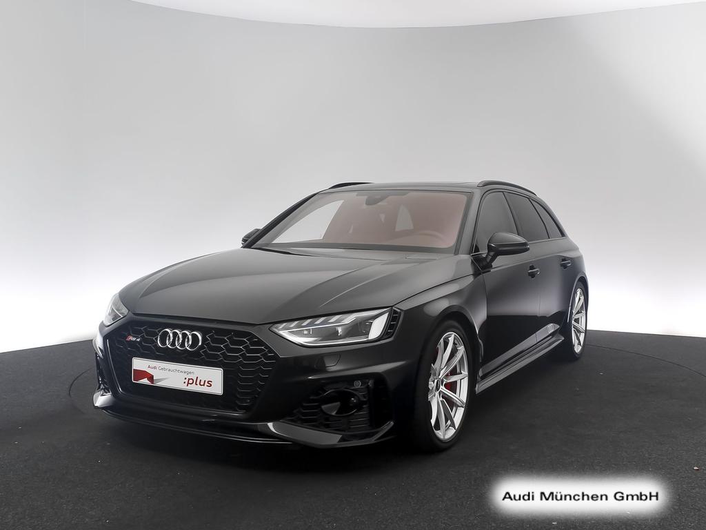 Audi RS4 2024 г. Чёрный, пробег 46227 км
