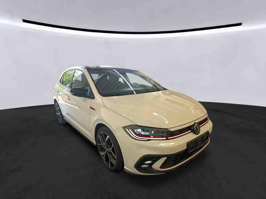 Volkswagen Polo 2024 г. Белый, пробег 20107 км