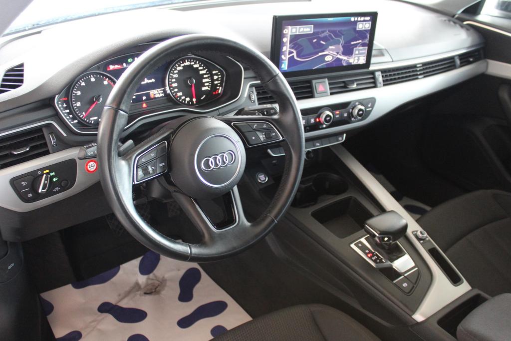 Audi A4 2022 г. Чёрный, пробег 47000 км