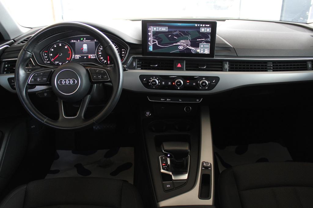 Audi A4 2022 г. Чёрный, пробег 47000 км
