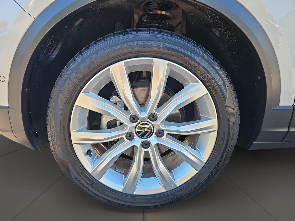 Volkswagen T-Roc 2022 г. Серый, пробег 38680 км