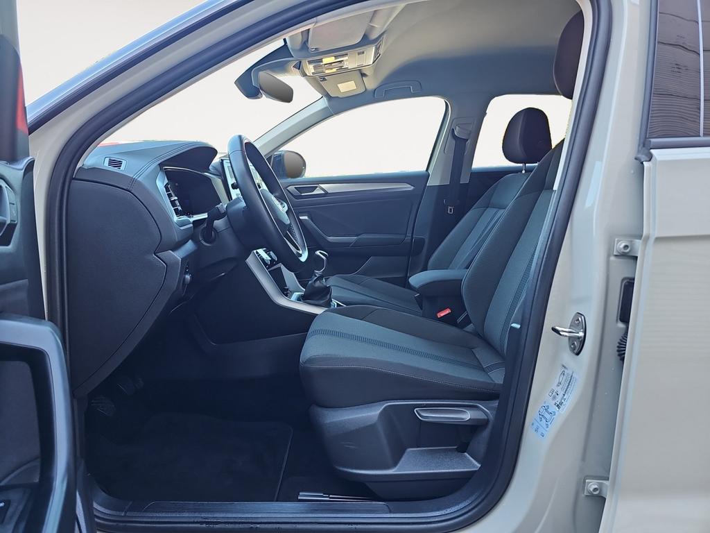 Volkswagen T-Roc 2022 г. Серый, пробег 38680 км