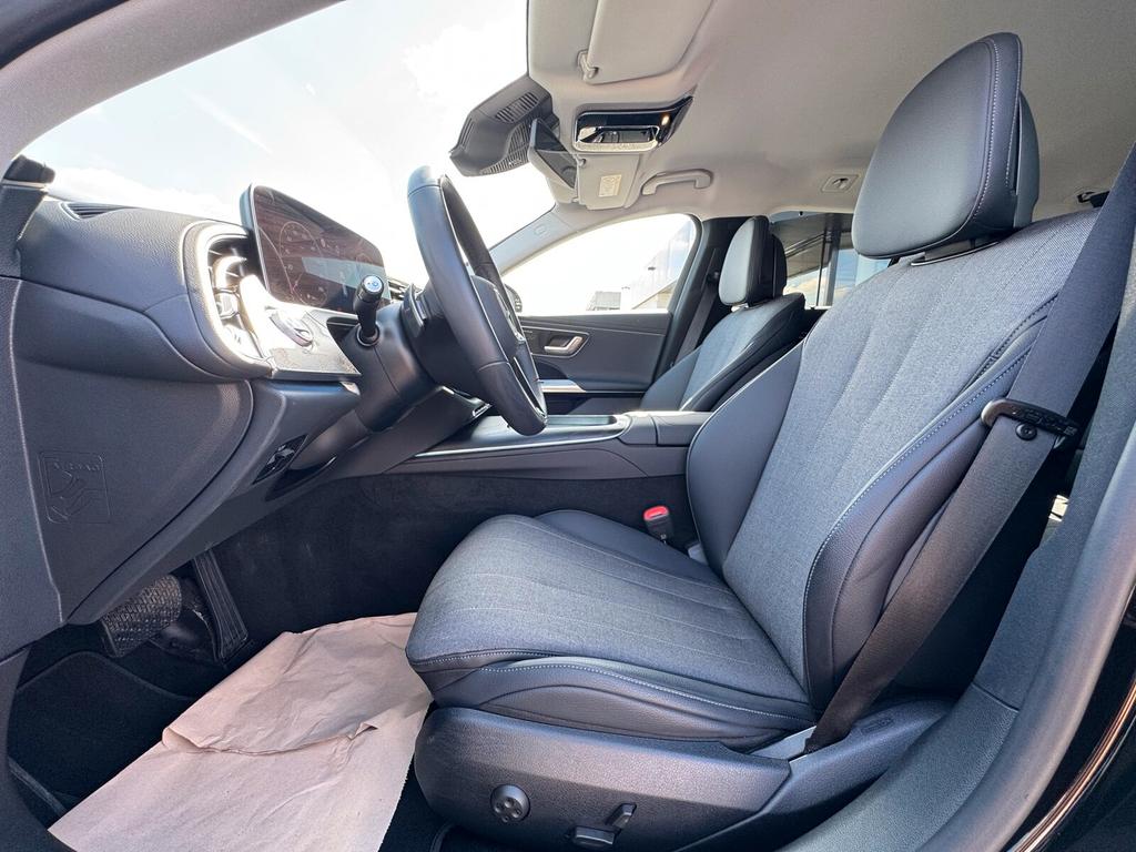 Mercedes-Benz E 200 2025 г. Чёрный, пробег 7537 км