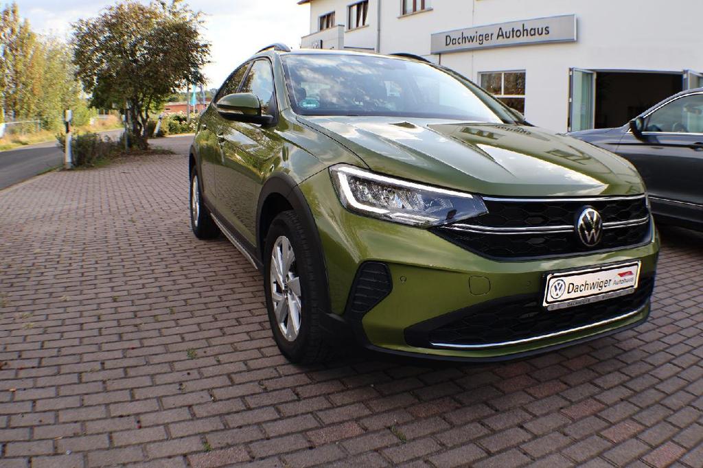 Volkswagen Taigo 2022 г. Красный, пробег 50000 км