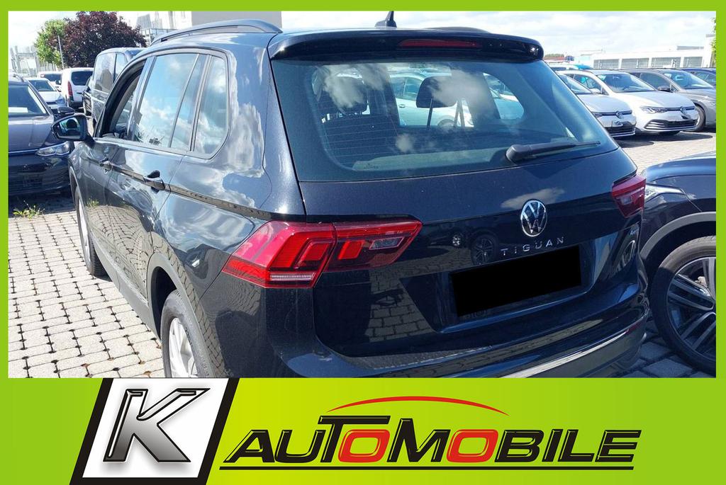 Volkswagen Tiguan 2023 г. Чёрный, пробег 43743 км