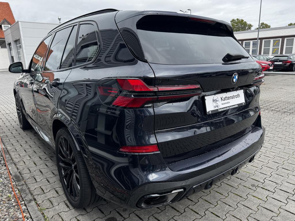 BMW X5 2023 г. Чёрный, пробег 39998 км