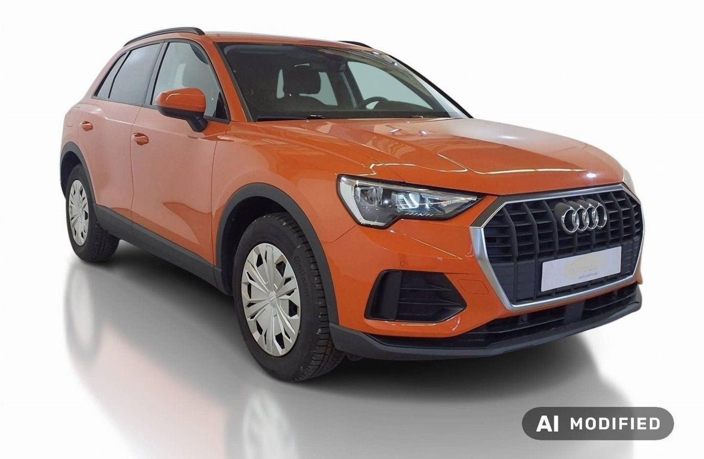 Audi Q3 2023 г. Оранжевый, пробег 52700 км