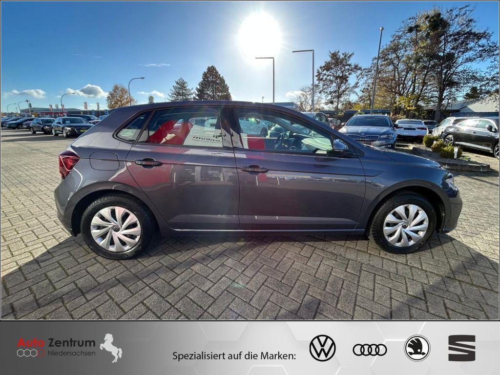 Volkswagen Polo 2023 г. Серый, пробег 42000 км