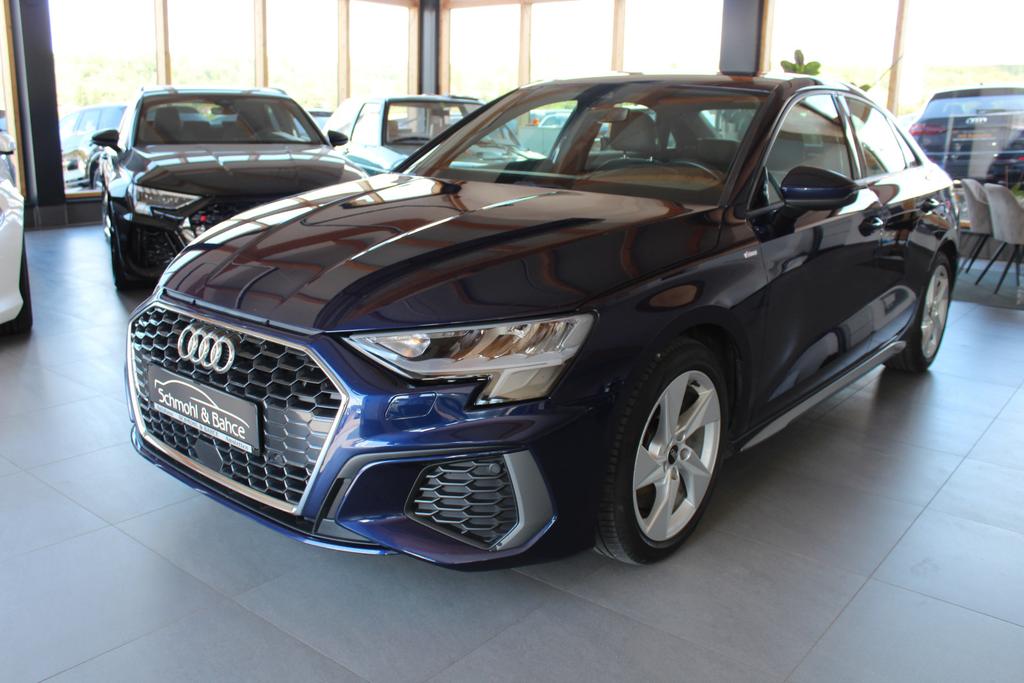Audi A3 2022 г. Синий, пробег 58000 км
