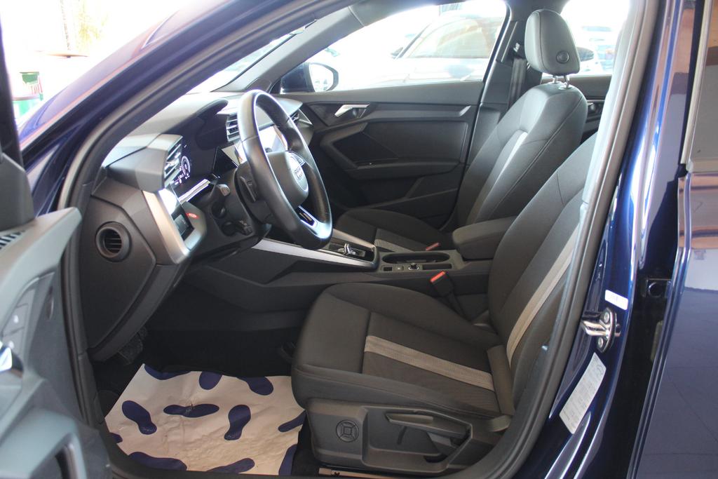 Audi A3 2022 г. Синий, пробег 58000 км