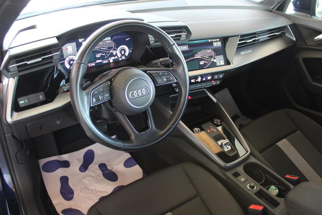 Audi A3 2022 г. Синий, пробег 58000 км