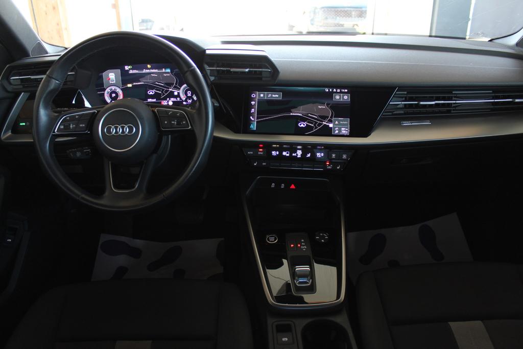 Audi A3 2022 г. Синий, пробег 58000 км