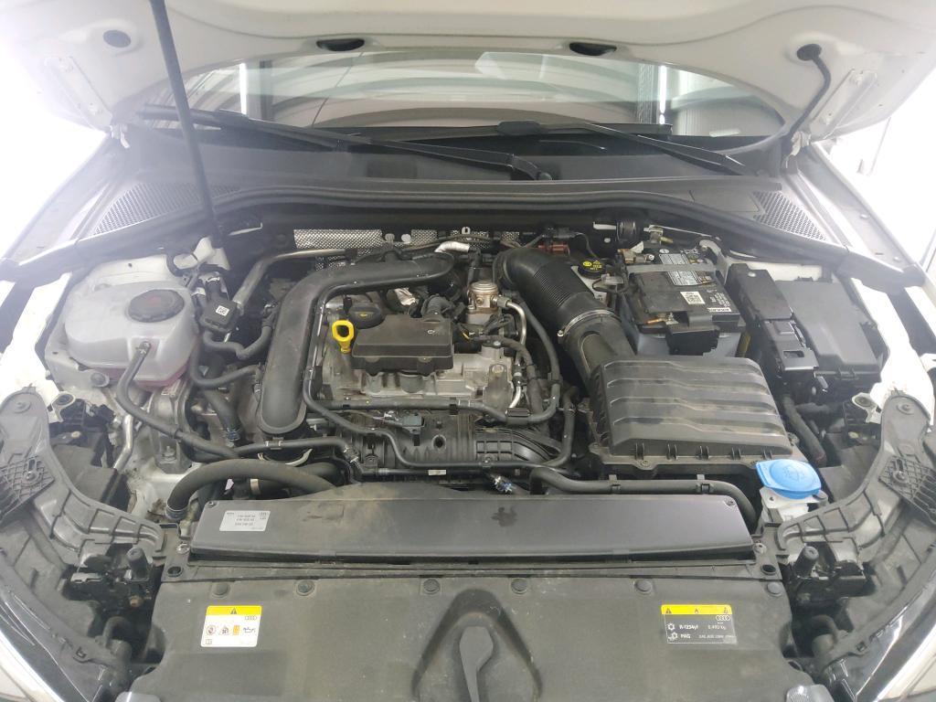 Audi A3 2022 г. Белый, пробег 48844 км