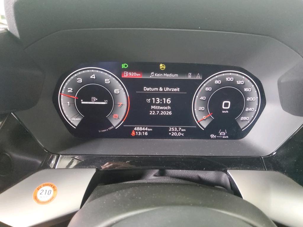 Audi A3 2022 г. Белый, пробег 48844 км