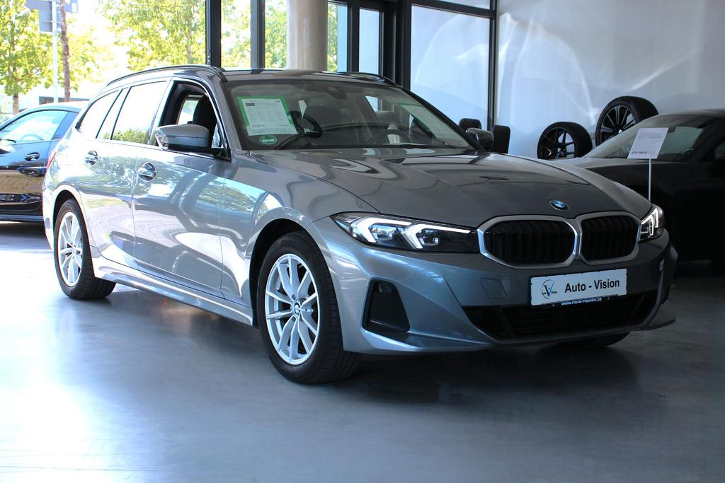 BMW 318 2023 г. Серый, пробег 40219 км