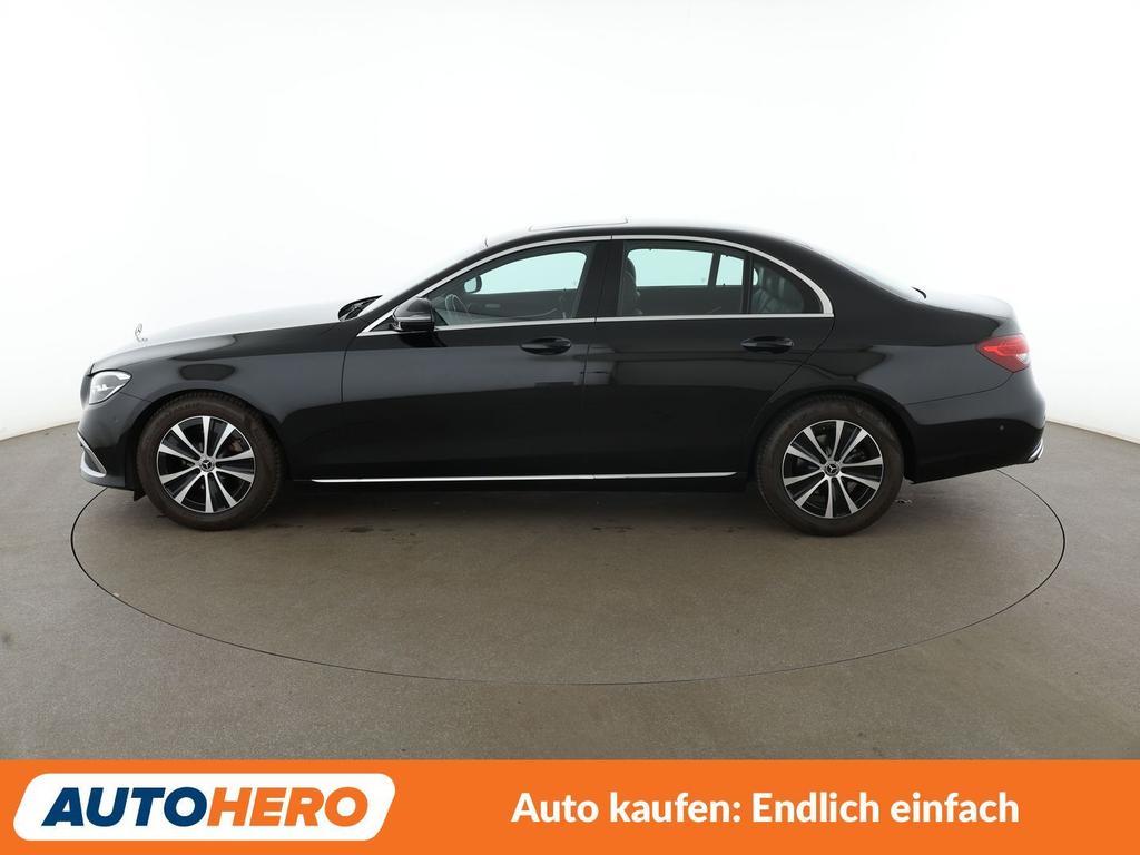 Mercedes-Benz E 220 2022 г. Чёрный, пробег 31188 км