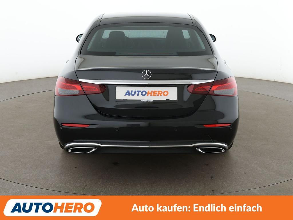 Mercedes-Benz E 220 2022 г. Чёрный, пробег 31188 км