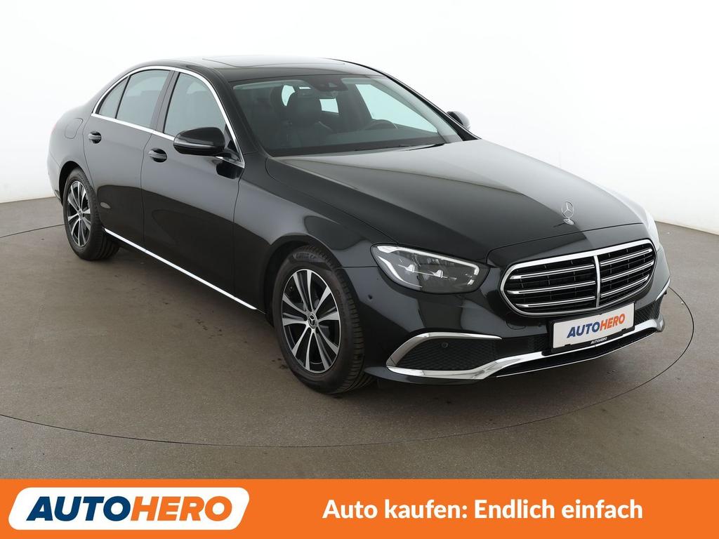 Mercedes-Benz E 220 2022 г. Чёрный, пробег 31188 км