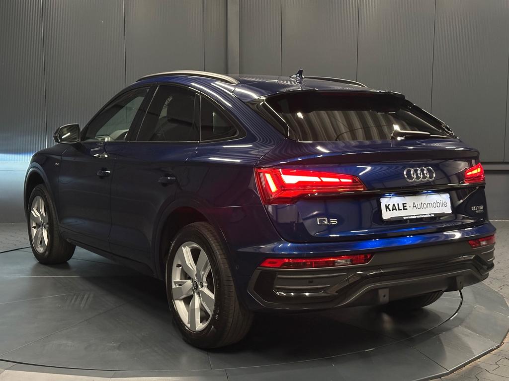 Audi Q5 2022 г. Синий, пробег 57000 км
