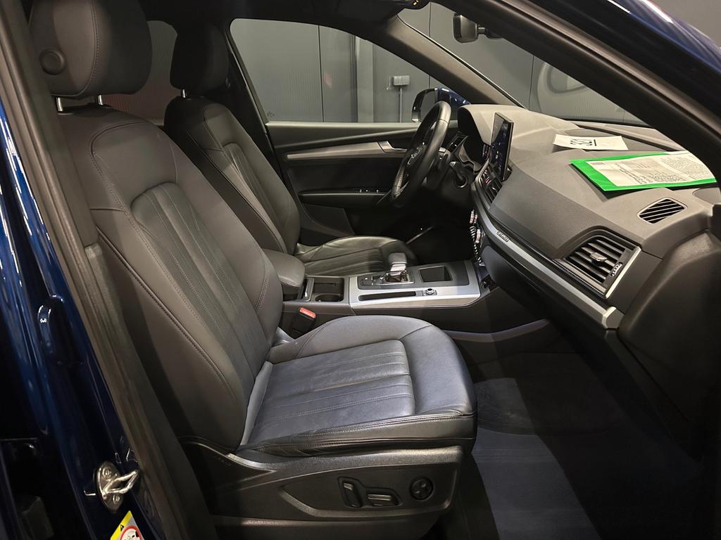 Audi Q5 2022 г. Синий, пробег 57000 км