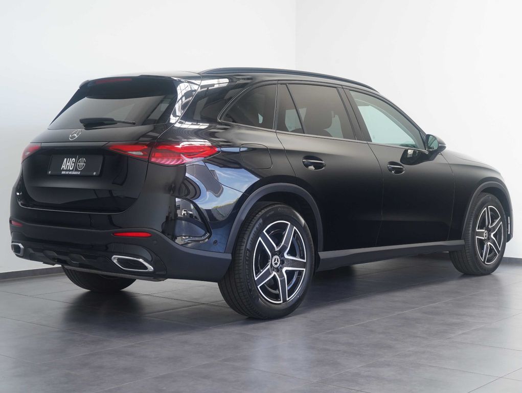 Mercedes-Benz GLC 200 2024 г. Чёрный, пробег 33187 км