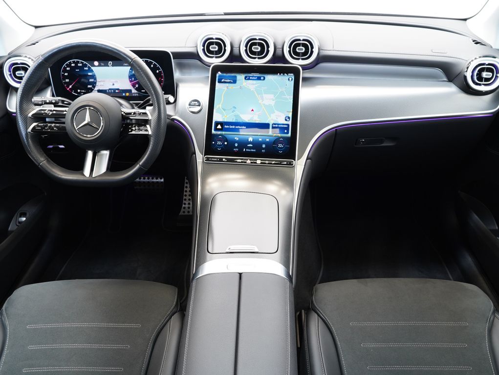 Mercedes-Benz GLC 200 2024 г. Чёрный, пробег 33187 км