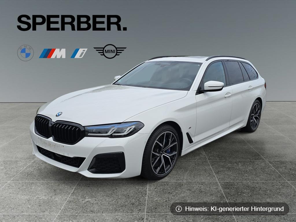 BMW 540 2022 г. Белый, пробег 59055 км