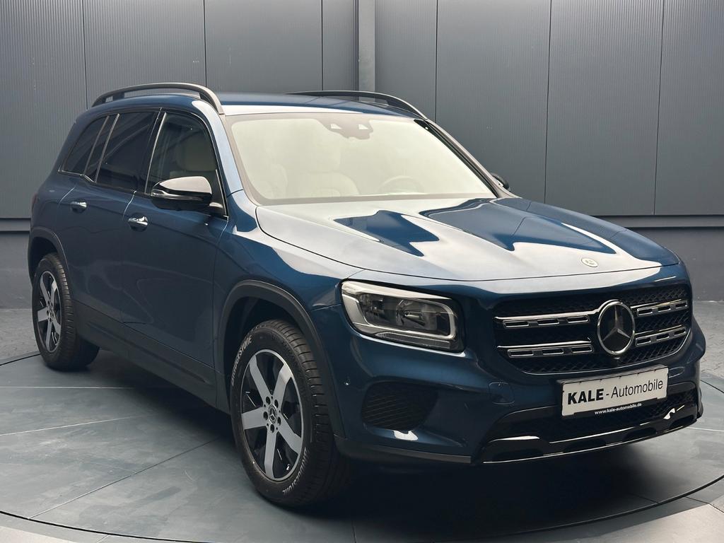 Mercedes-Benz GLB 180 2023 г. Синий, пробег 60000 км