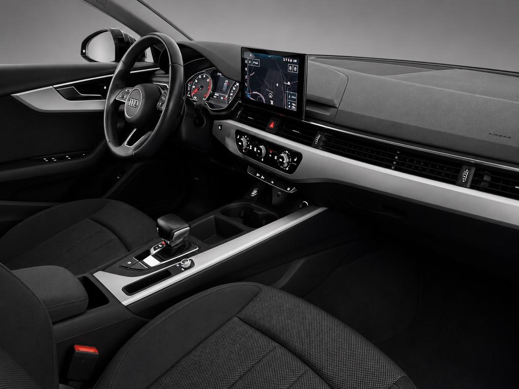 Audi A4 2022 г. Чёрный, пробег 47812 км