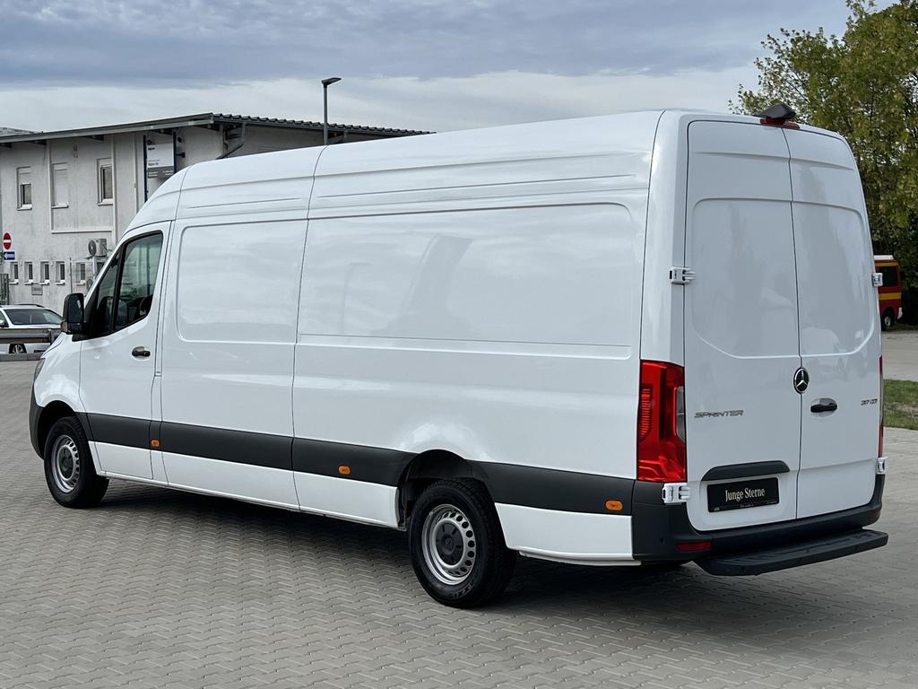 Mercedes-Benz SPRINTER 2025 г. Белый, пробег 39989 км