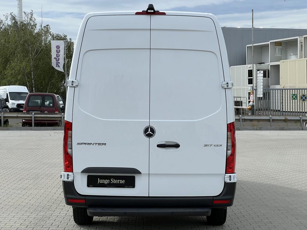 Mercedes-Benz SPRINTER 2025 г. Белый, пробег 39989 км