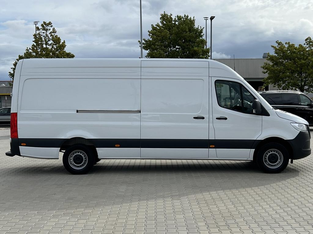 Mercedes-Benz SPRINTER 2025 г. Белый, пробег 39989 км