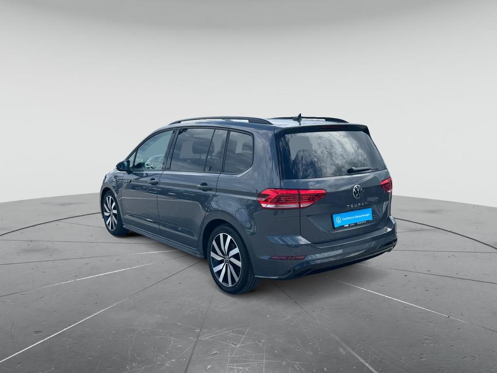 Volkswagen Touran 2022 г. Серый, пробег 51191 км