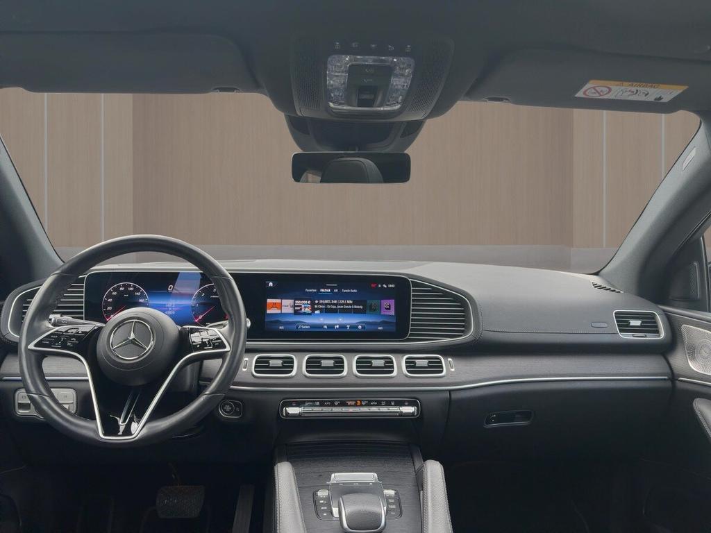 Mercedes-Benz GLE 300 2024 г. Серебристый, пробег 40829 км