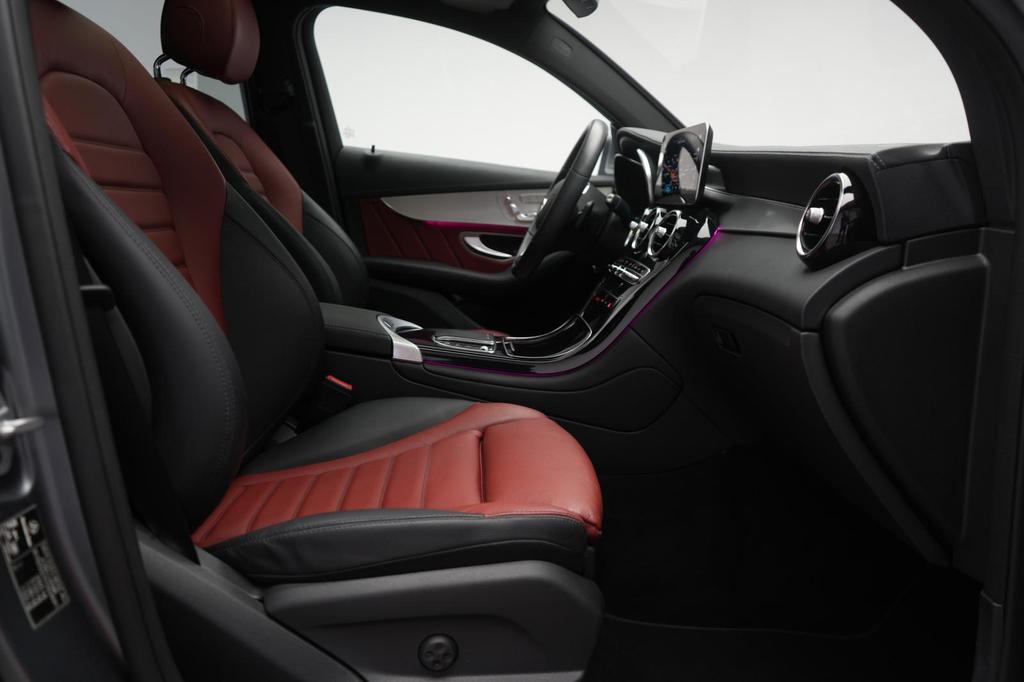 Mercedes-Benz GLC 220 2021 г. Серый, пробег 42000 км