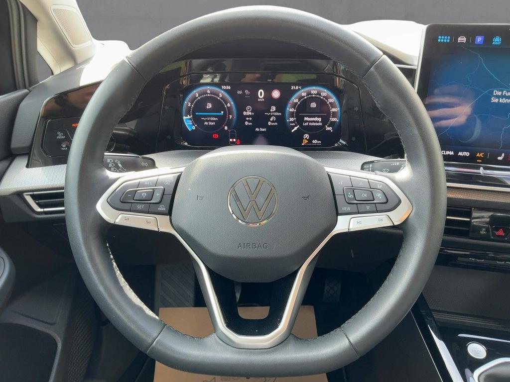Volkswagen Golf 2025 г. Серый, пробег 15750 км