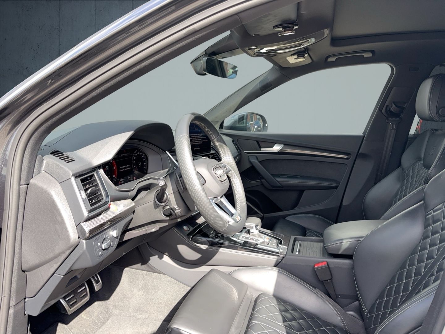 Audi SQ5 2023 г. Серый, пробег 36350 км
